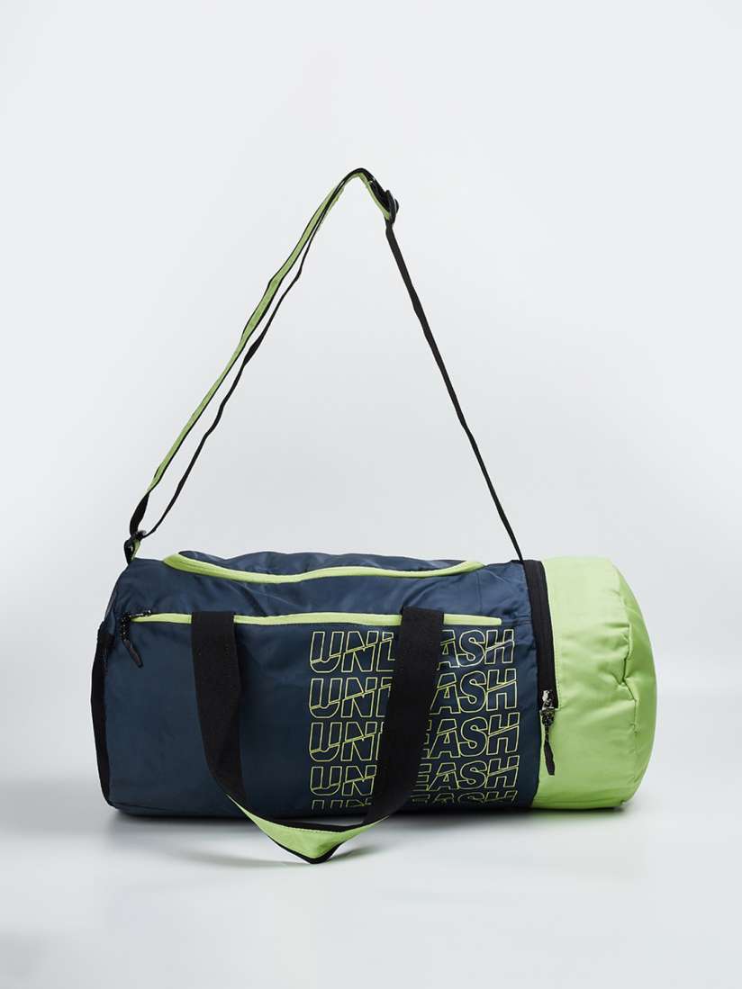 Gym bag myntra outlet