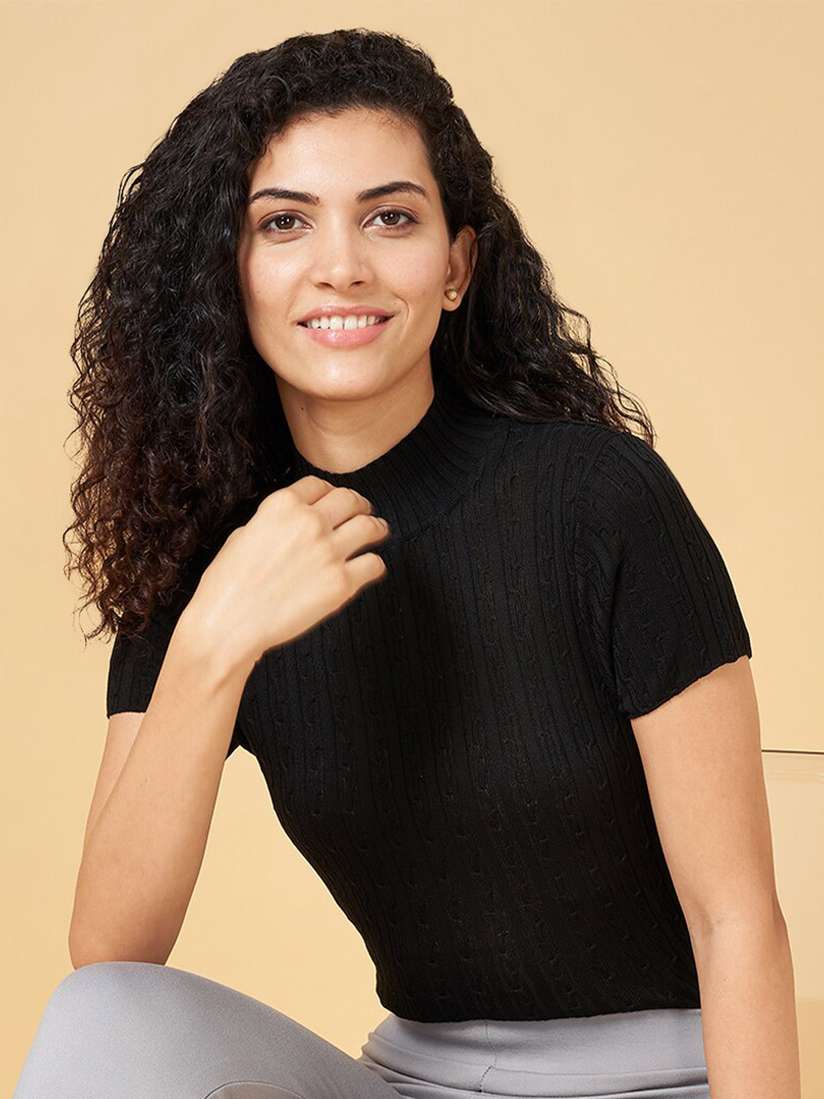 UND ANNABELLE SKIN TOP