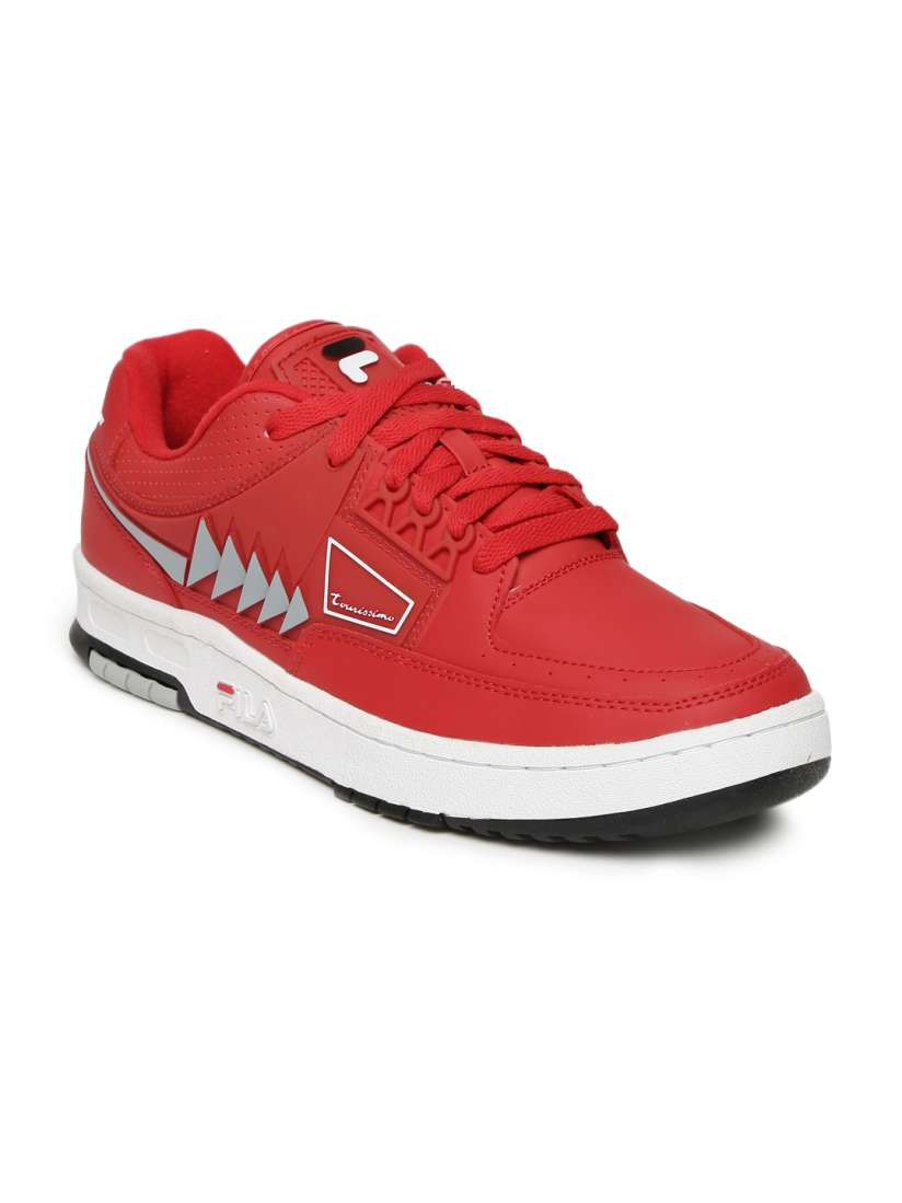Fila tourissimo store
