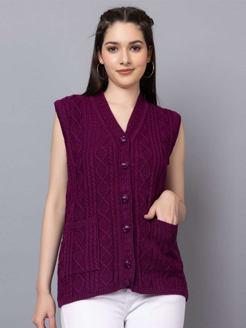 Sleeveless woolen sweater on sale