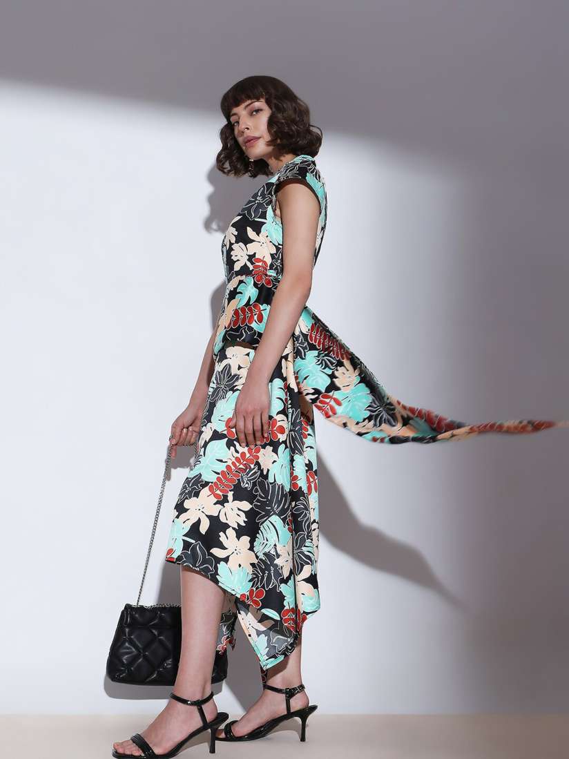 Buy Vero Moda Floral Printed Fit Flare Midi Dress Dresses for Women 24269966 Myntra