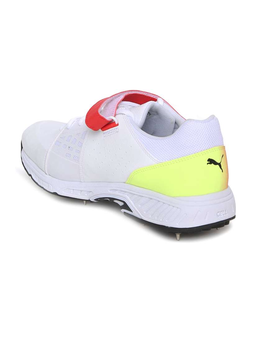 Buy Puma Men White evoSPEED 18.1 cricket Bowling Sports Shoes for Men 2429668 Myntra