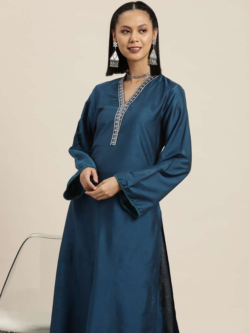 Buy HERE NOW Embroidered Detail High Low Hem A Line Kurta with Trousers Kurta Sets for Women 24342076 Myntra