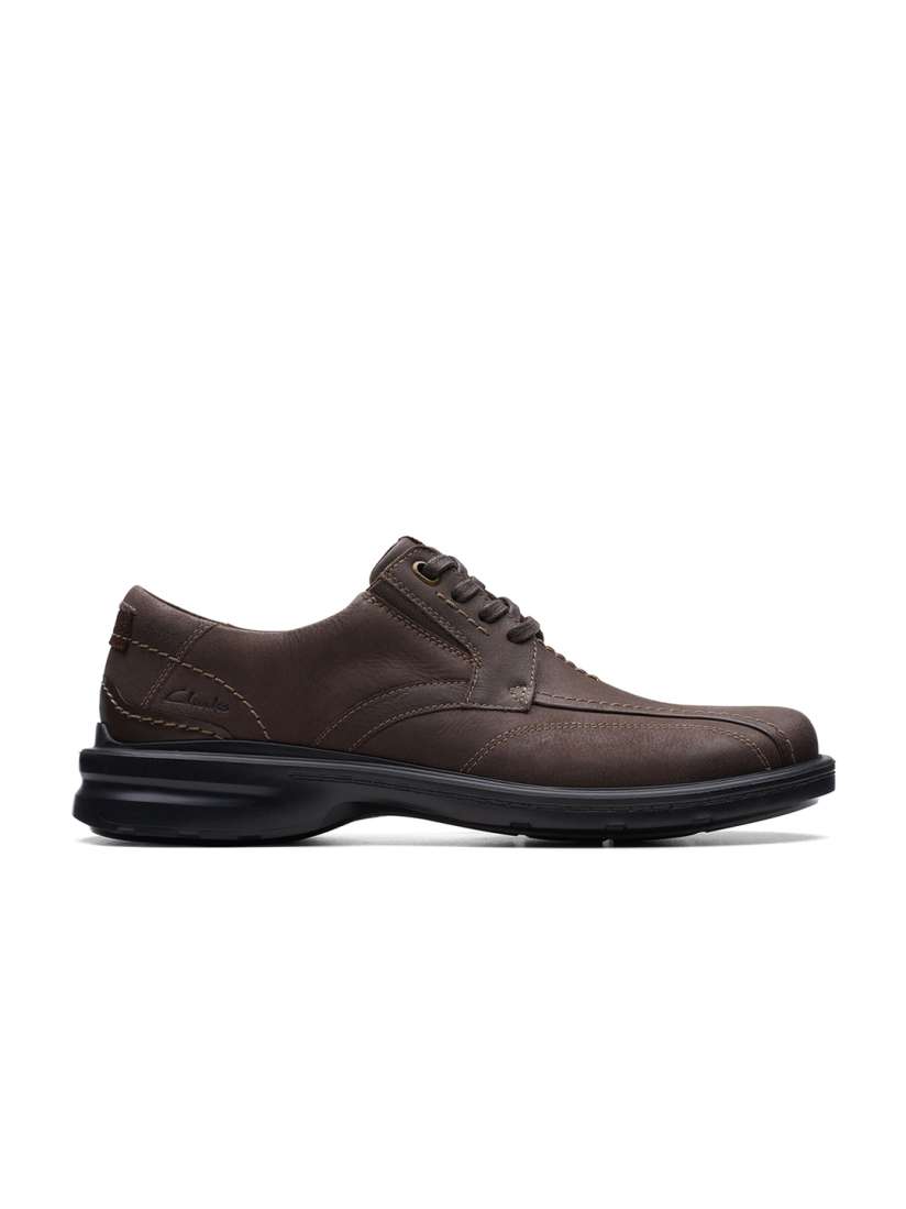 Buy Clarks Men Gessler Leather Comfort Insole Contrast Sole Derbys Casual Shoes for Men 24372554 Myntra