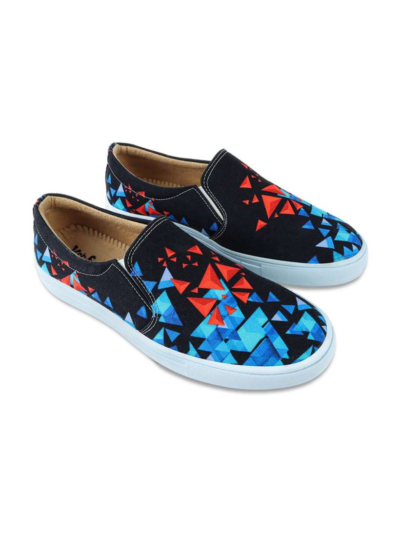 Canvas shoes myntra sales