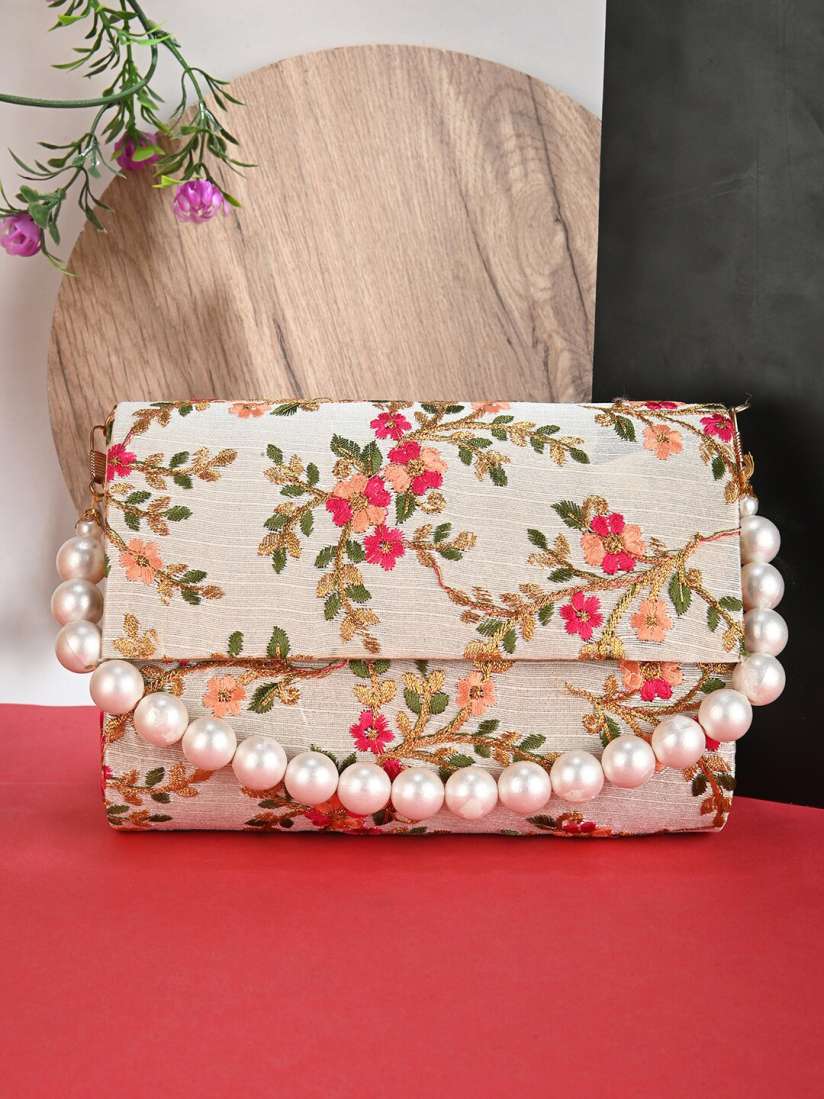 Clutch purse myntra discount