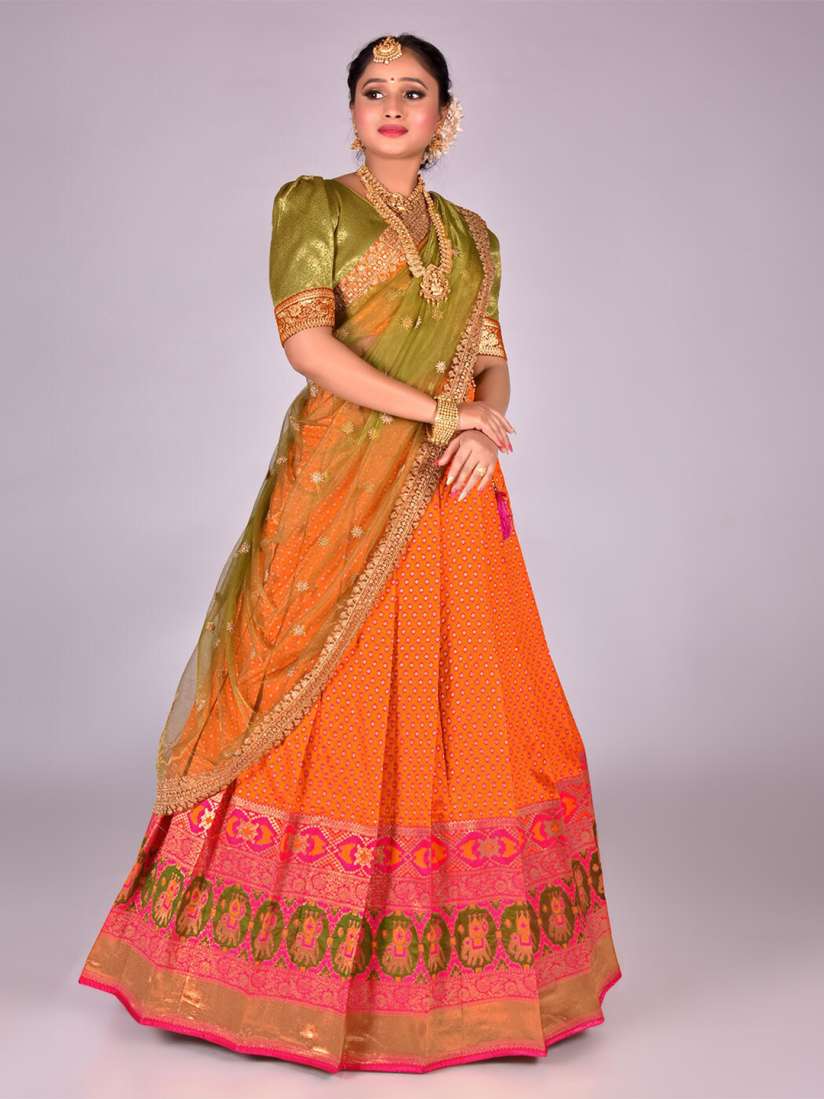 Banarasi lehenga myntra deals