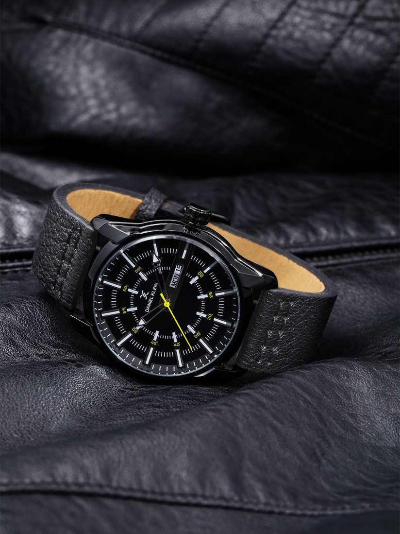 Daniel klein black analog watch top