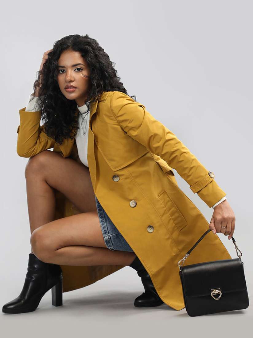 Lapel collar trench coat outlet