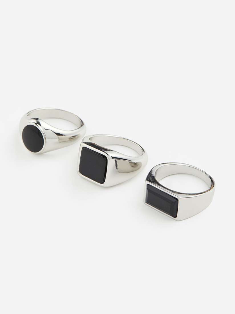 Rings h and m discount