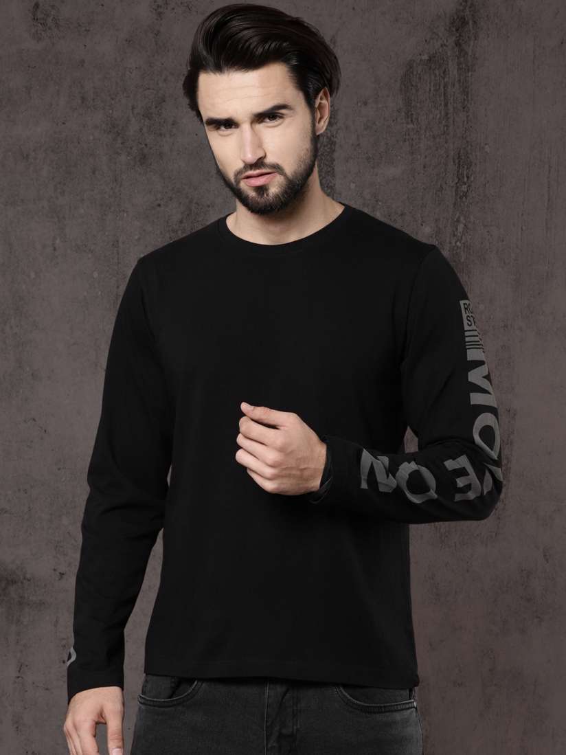 Buy Roadster Men Black Solid Round Neck T shirt Tshirts for Men 2475892 Myntra