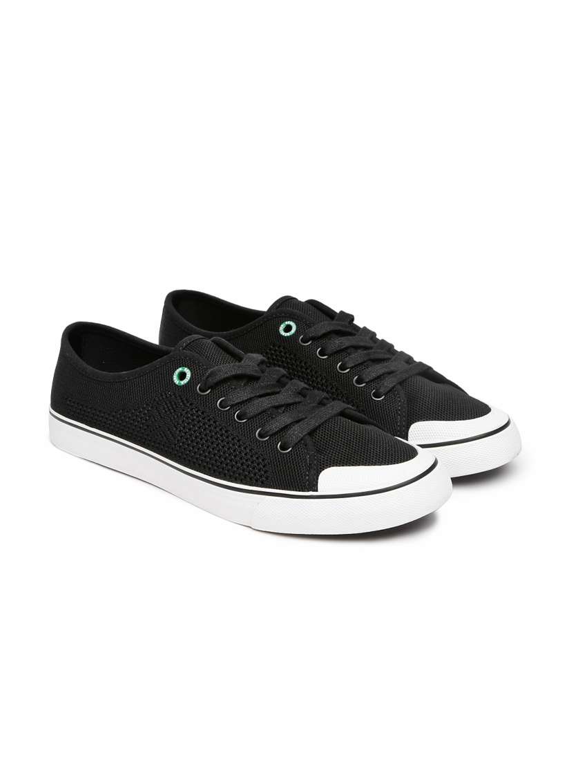 Benetton shoes black top