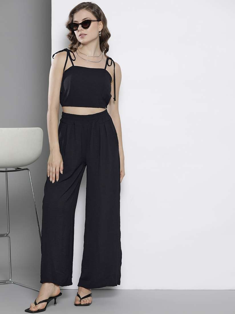 Buy Boohoo Textured Detail Tie-Up Neck Crop Top \u0026 Wide Leg Trouser Set -  Co-Ords for Women 24803330 | Myntra