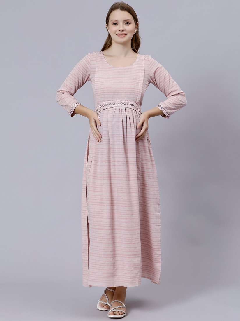 Feeding gowns myntra deals