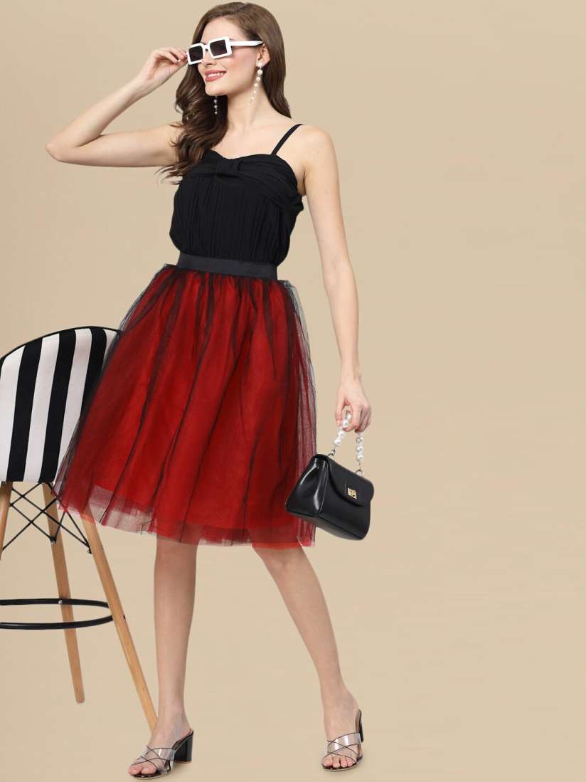 Red flared skirt knee length online