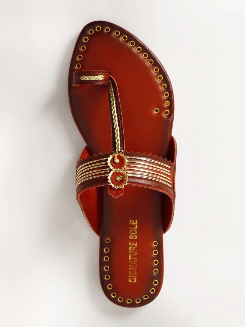 Myntra flats shop