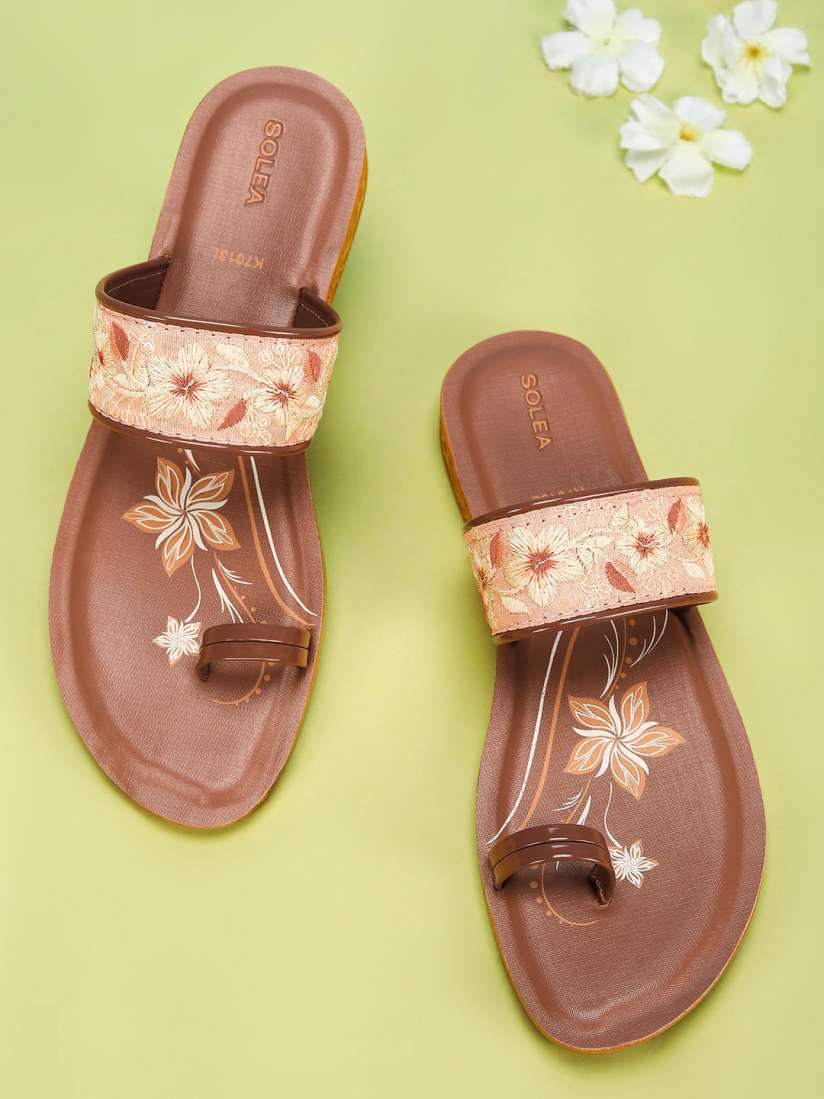 Myntra flats on sale