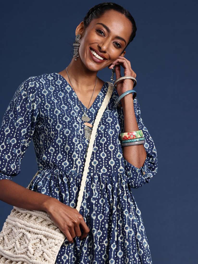 A line flare dress online