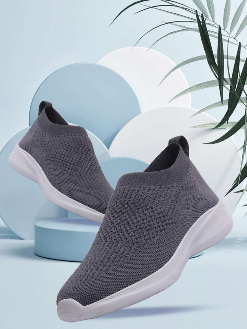 Mens lightweight slip on sneakers sale