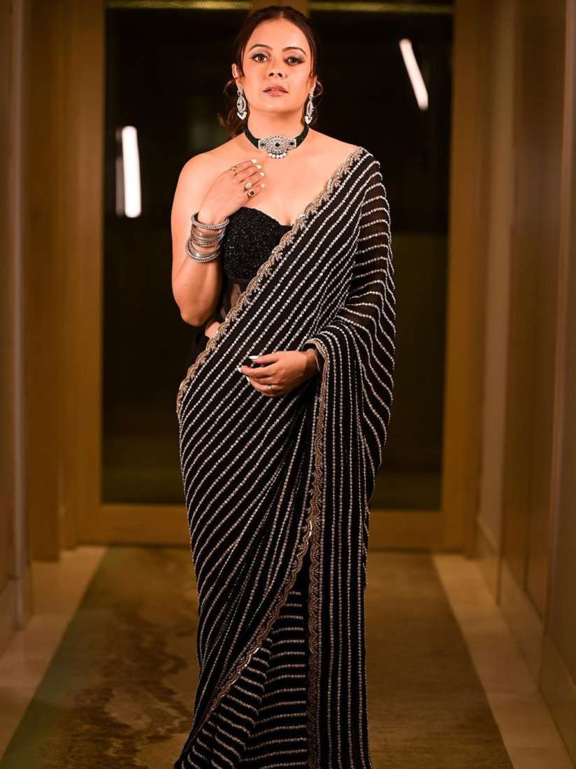 Buy Anouk Black Gold Toned Sequin Embellished Georgette Saree Sarees for Women 24970494 Myntra