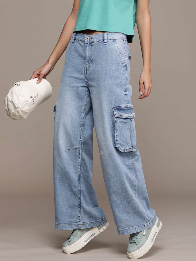 Buy The Roadster Lifestyle Co. Women Wide Leg Light Fade Stretchable Baggy Jeans Jeans for Women 24989328 Myntra