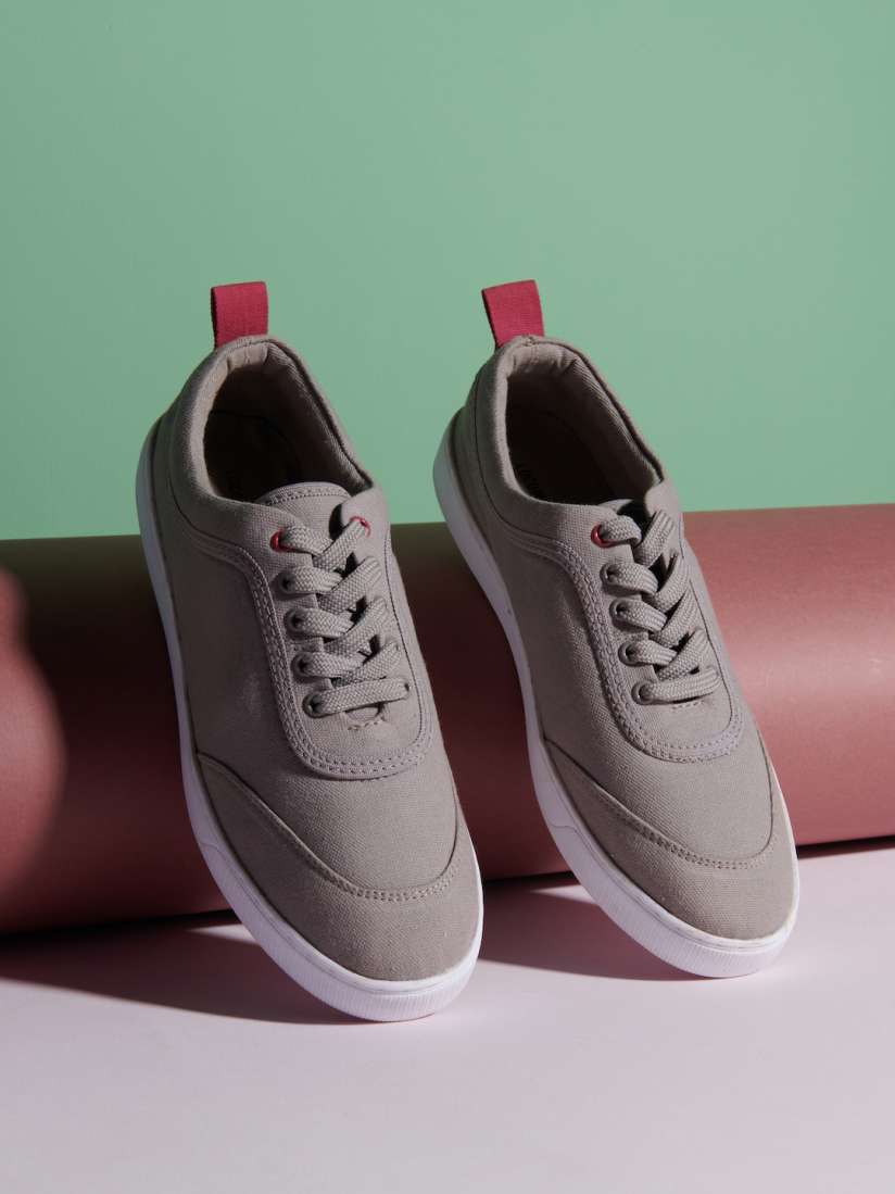 Buy LOCOMOTIVE Men Canvas Contrast Sole Sneakers Casual Shoes for Men 25000554 Myntra