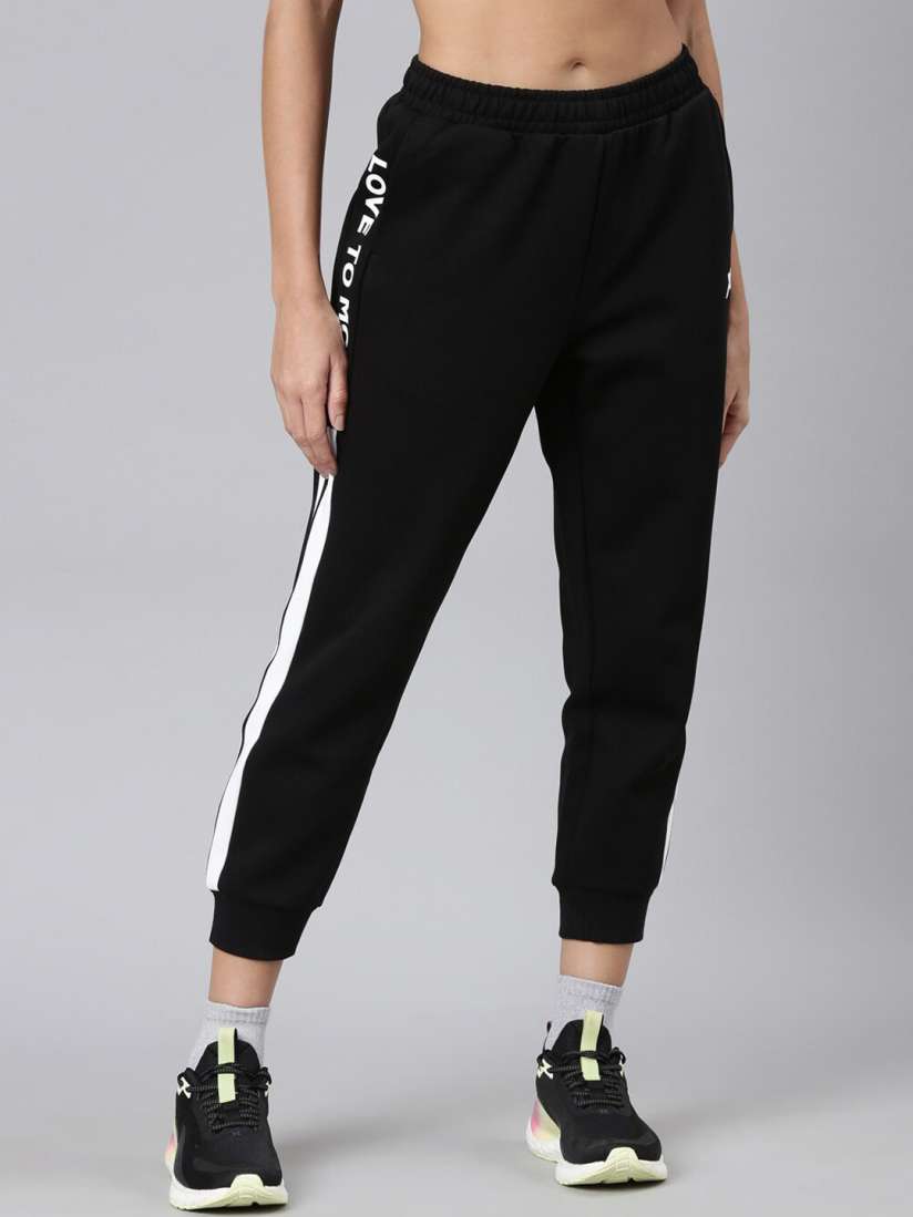 Nike joggers myntra deals
