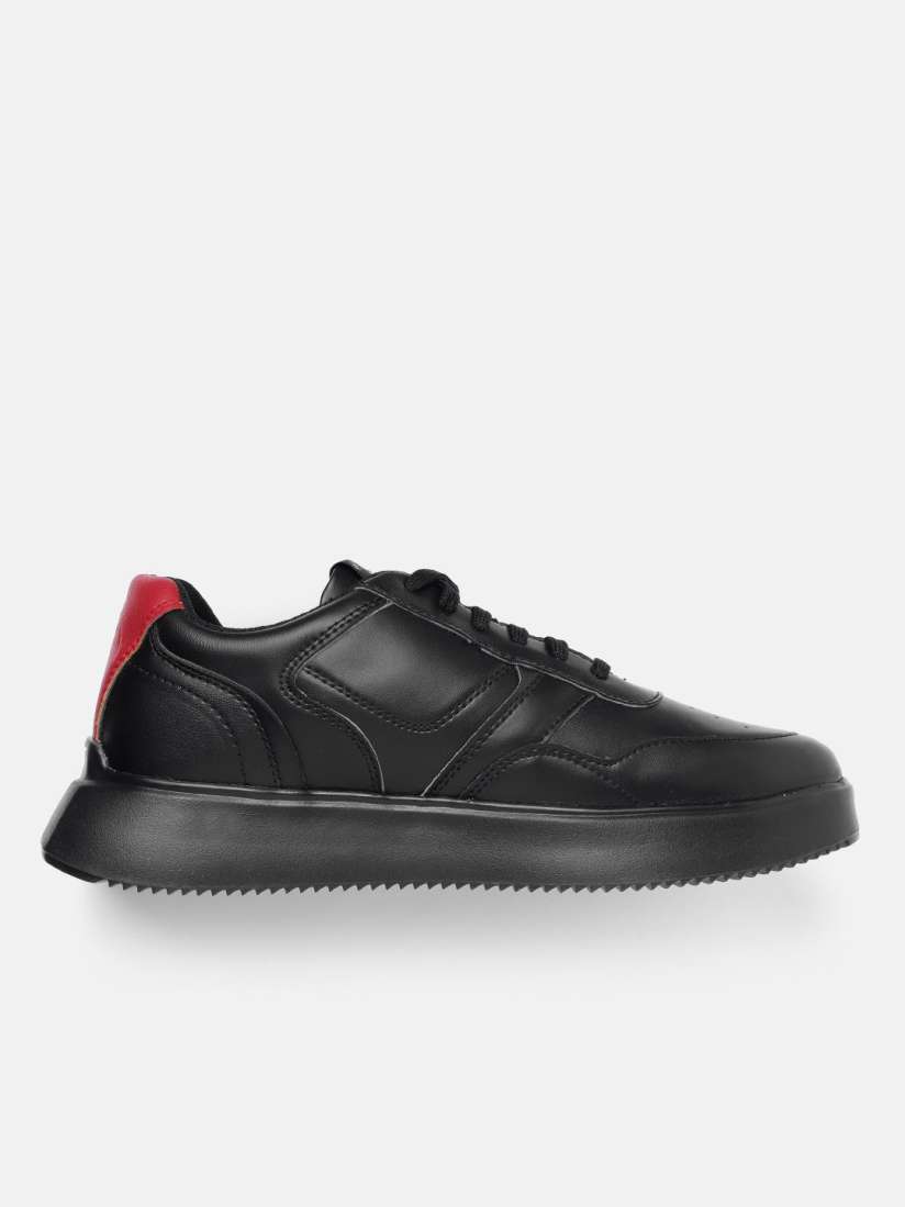 Wrogn men black sneakers deals