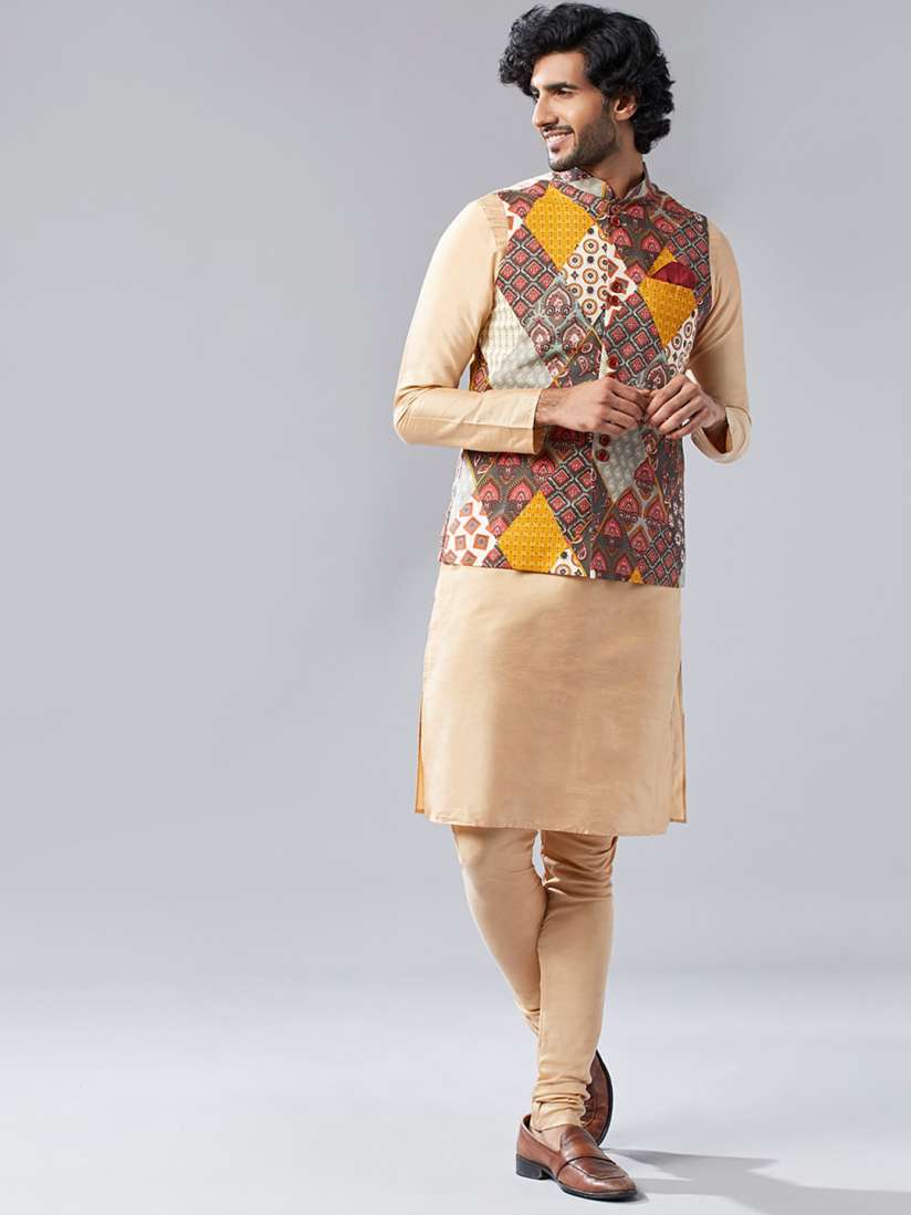 Buy KISAH Mandarin Collar Straight Kurta Churidar With Nehru jacket Kurta Sets for Men 25129160 Myntra