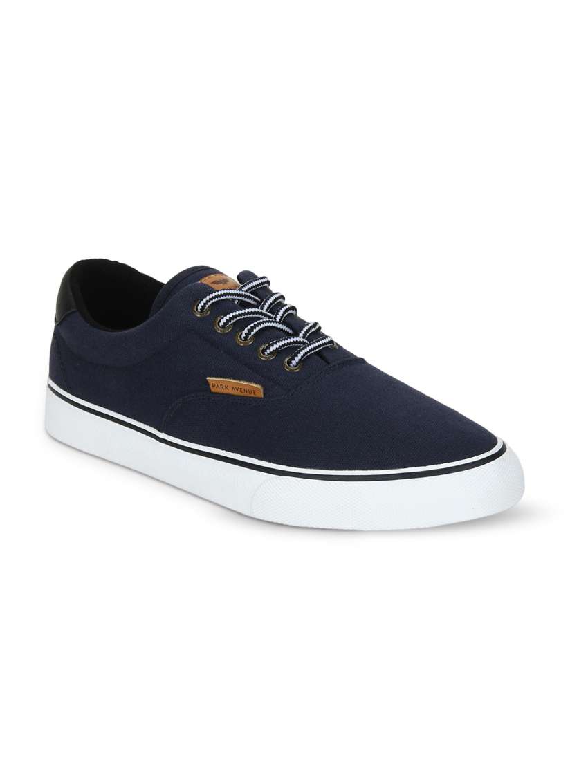 Park avenue casual shoes store