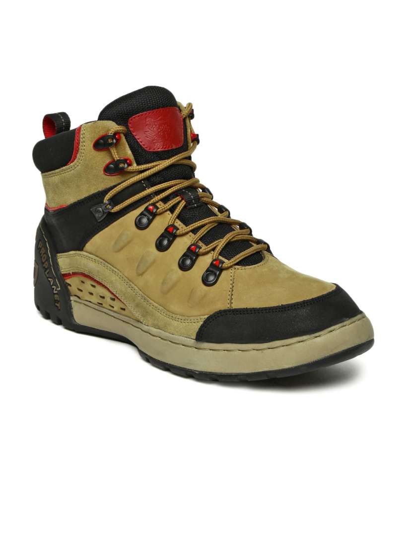 Woodland boots myntra top