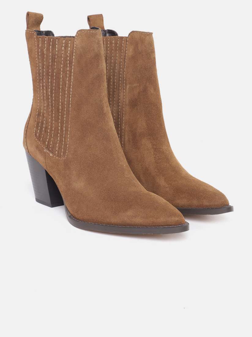 Boots on myntra on sale