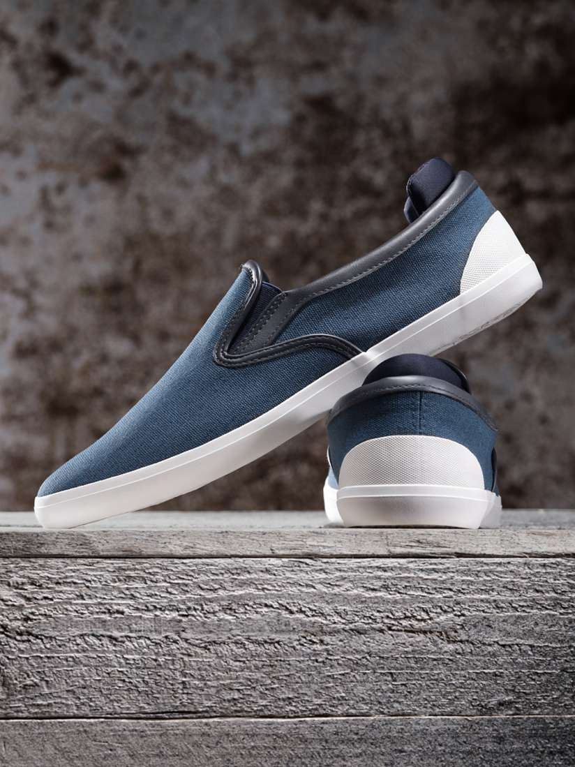 Roadster men blue sneakers clearance