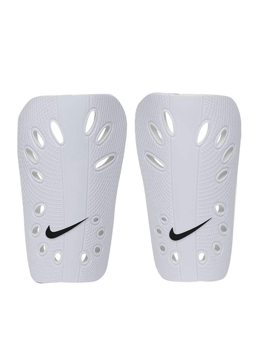 Nike shin guards myntra clearance