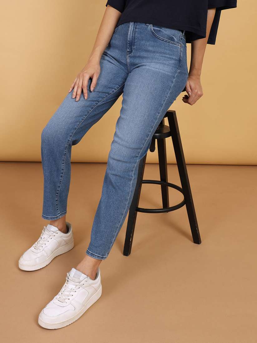 Wrangler jeans myntra top