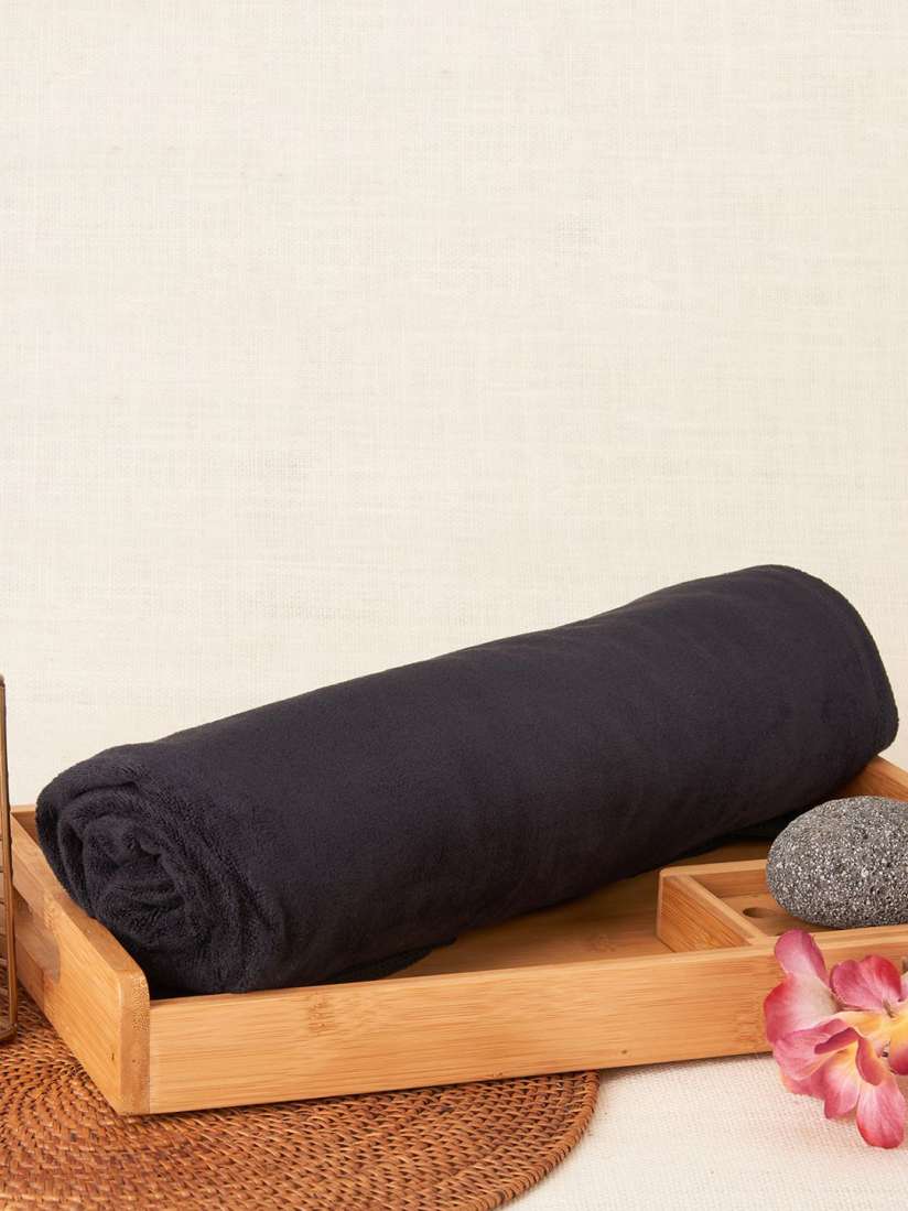 Black gold towels clearance