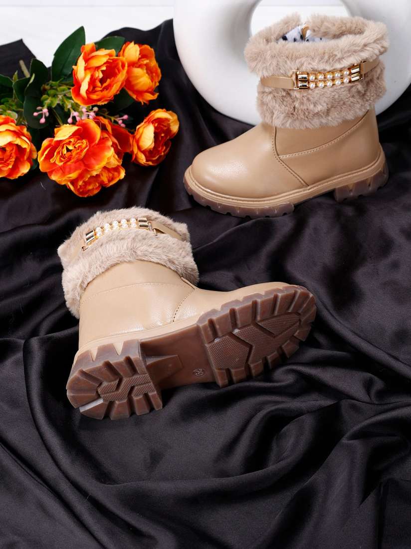 Rose petals boots sales
