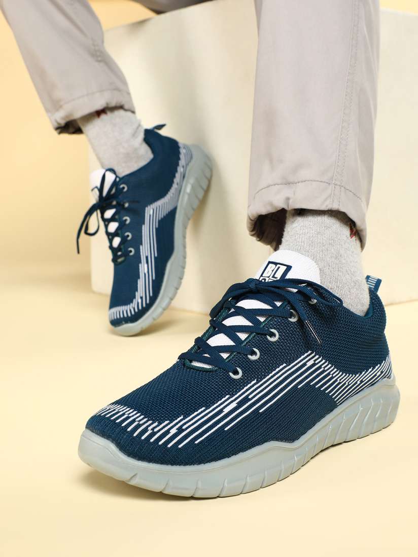 Buy Paragon Men Striped Cushioned Insole Anti Skid Sole Sneakers Casual Shoes for Men 25366326 Myntra