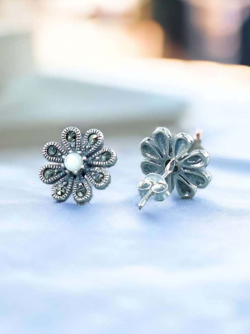 Silver earrings studs shop