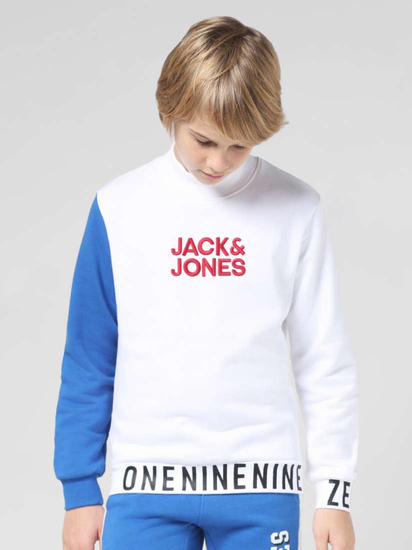 Junior boys sweatshirt discount