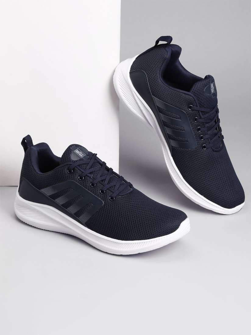 Buy Paragon Men Textured Cushioned Insole Sneakers Casual Shoes for Men 25394918 Myntra