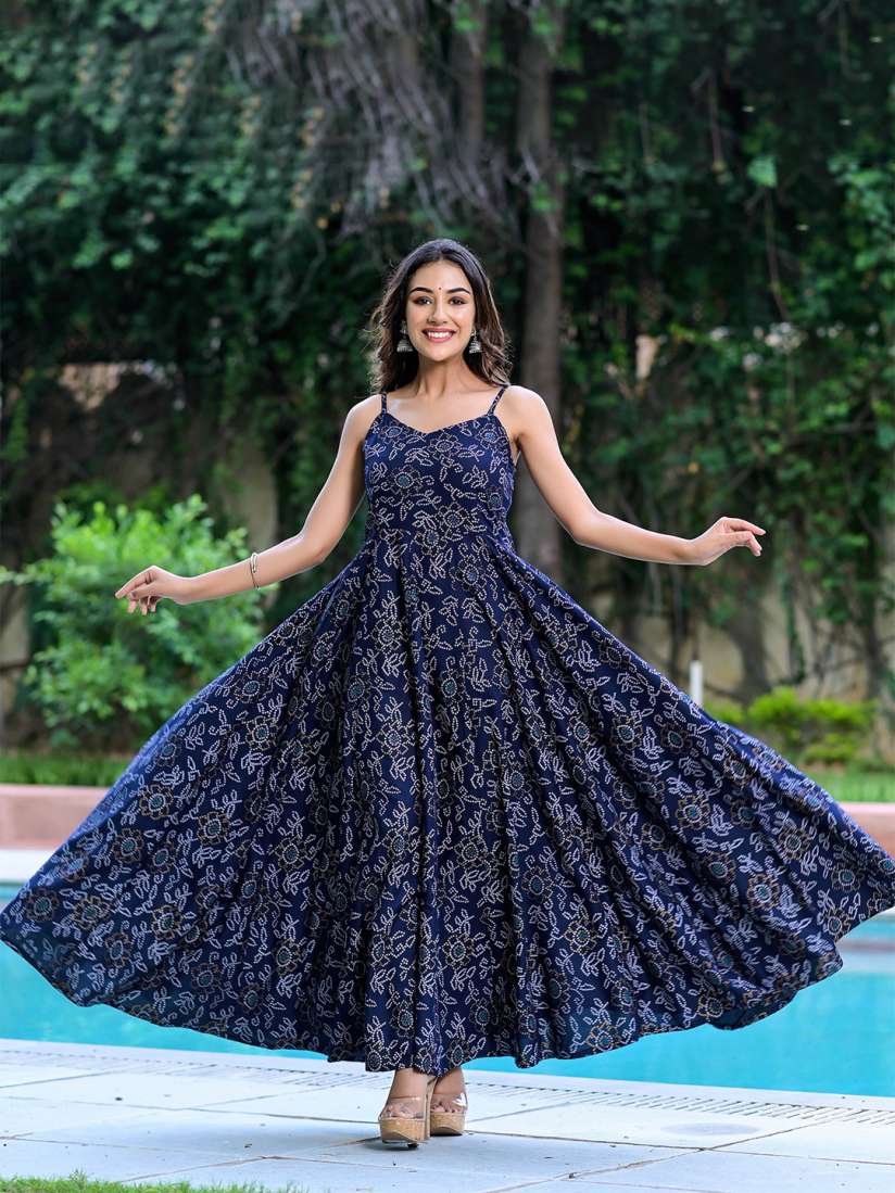 Ethnic dresses myntra store