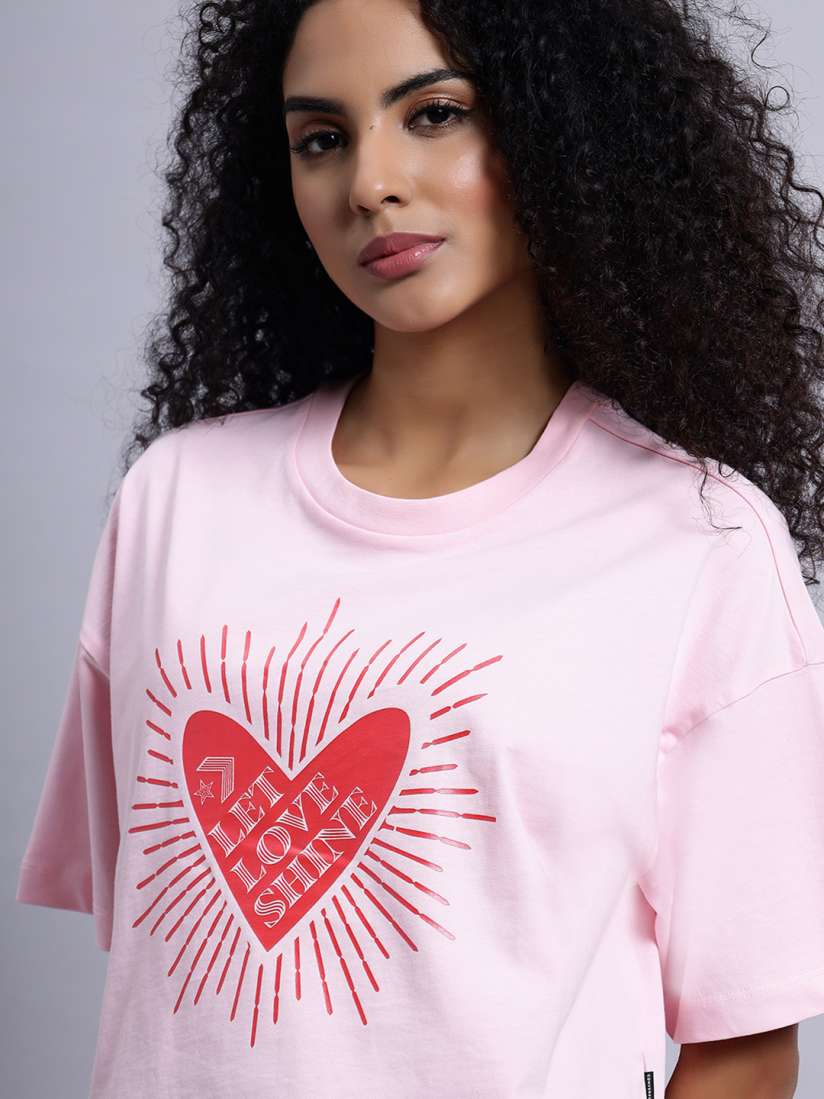 Converse love heart t shirt outlet