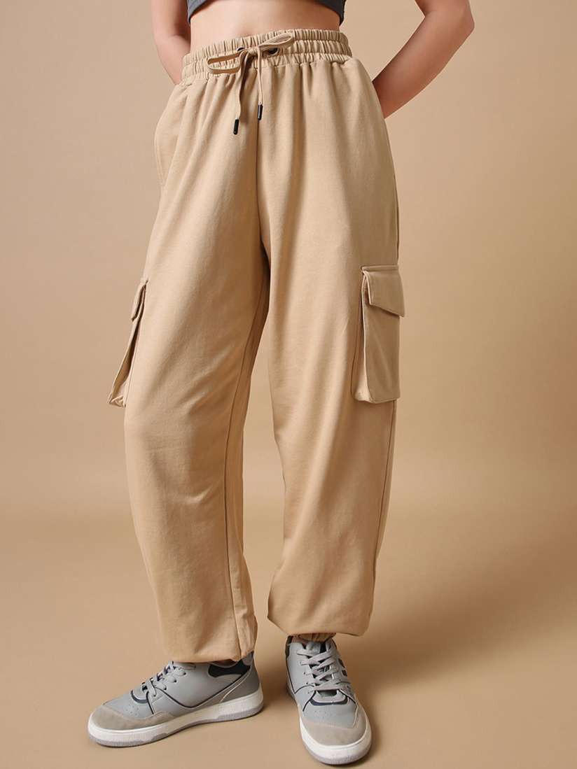 Womens tan cargo joggers deals