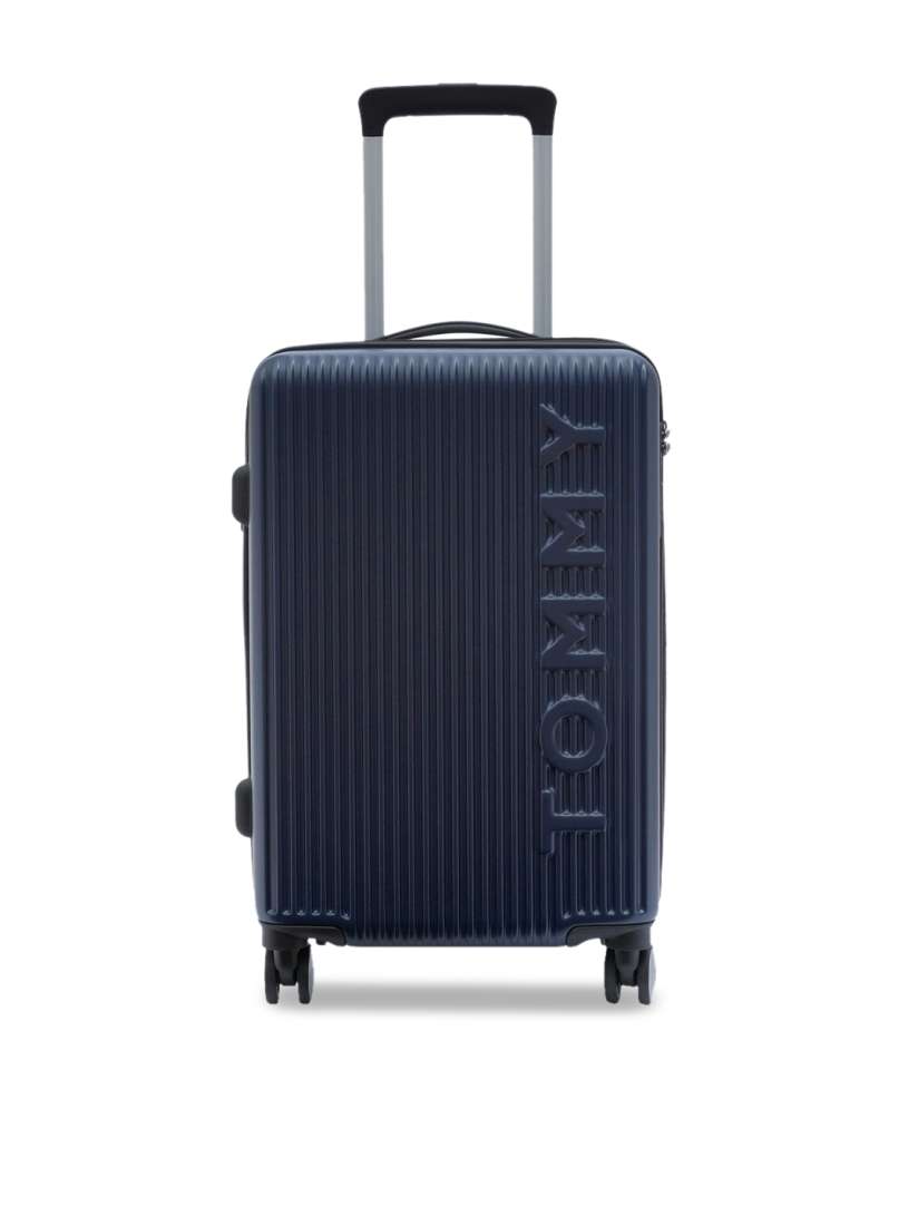 Hilfiger luggage online