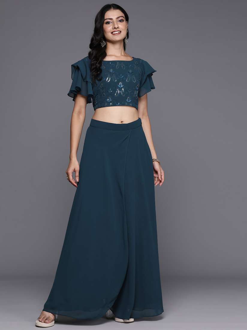 Crop top and lehenga skirt online myntra cheap