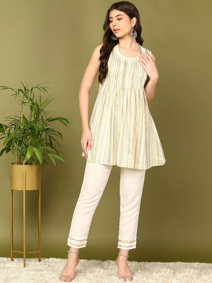 Buy HERE\u0026NOW Off White Geometric Printed Regular Pure Cotton Kurti with  Trousers - Kurta Sets for Women 25579102 | Myntra