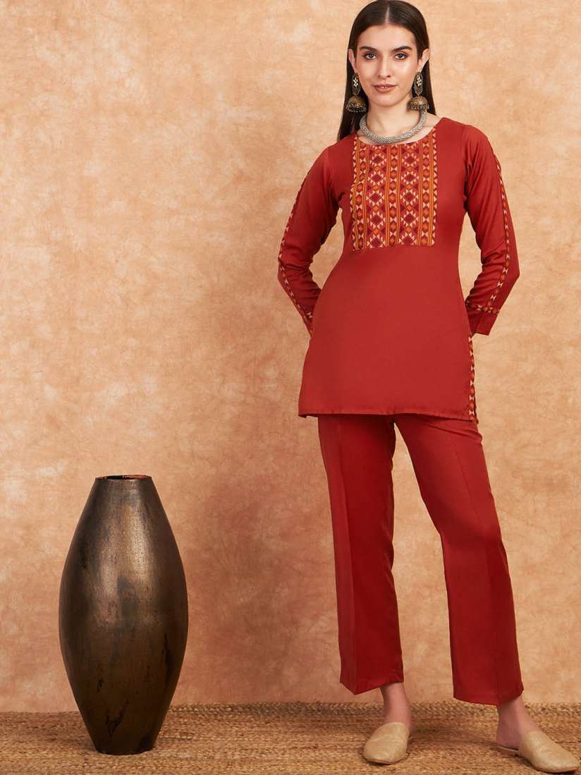 Myntra woolen kurti store