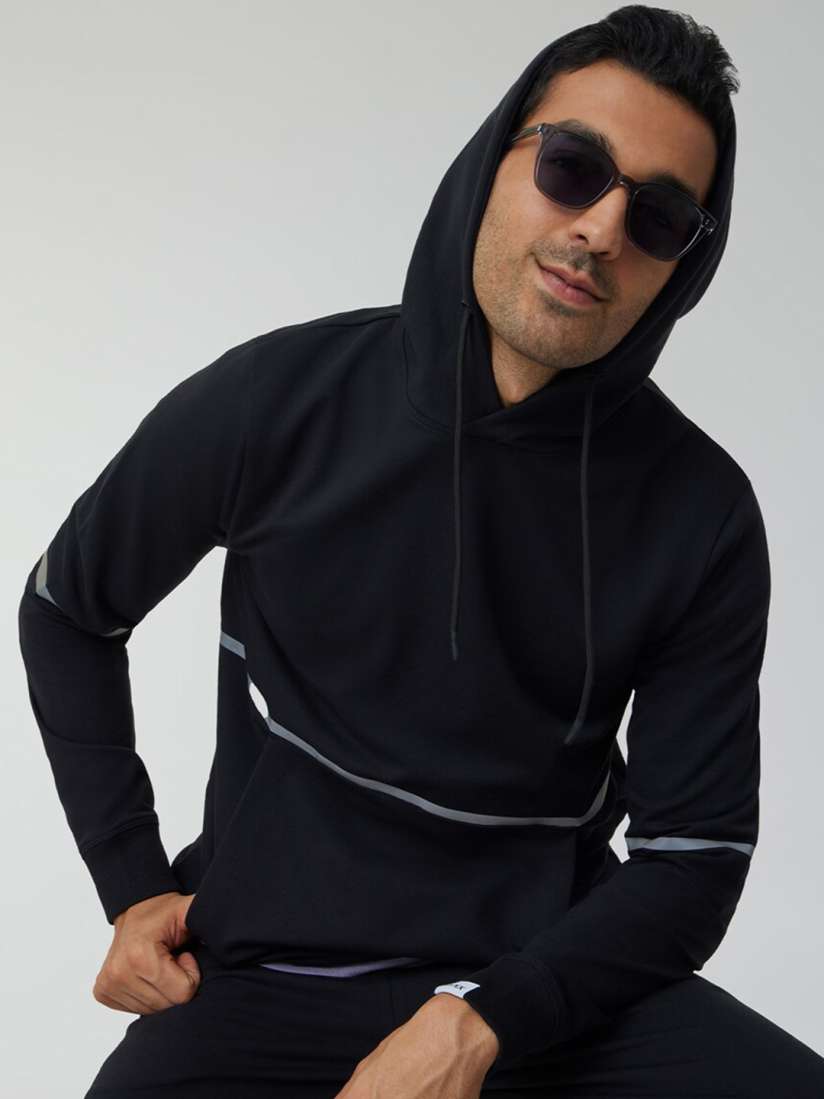 Black hoodie myntra shop