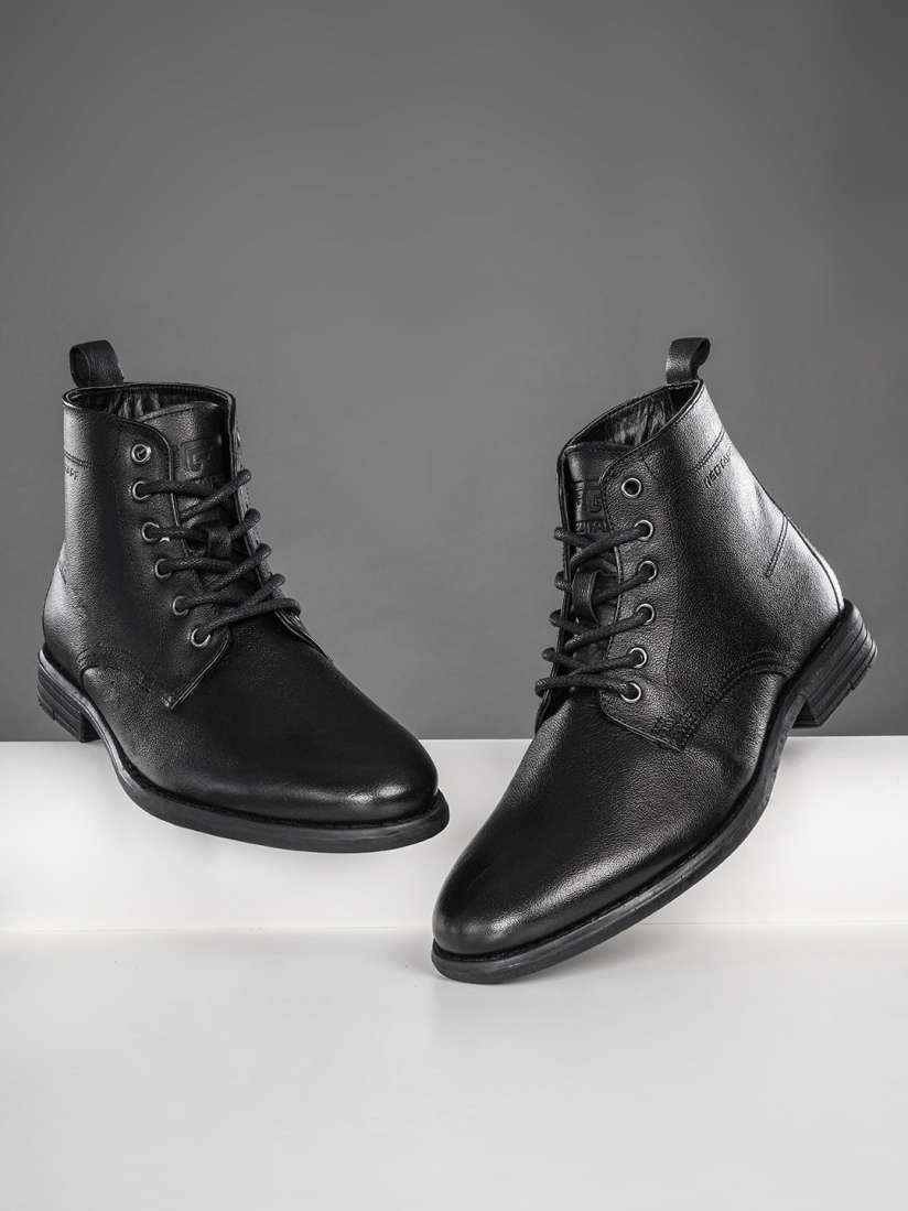 Red tape boots myntra sales